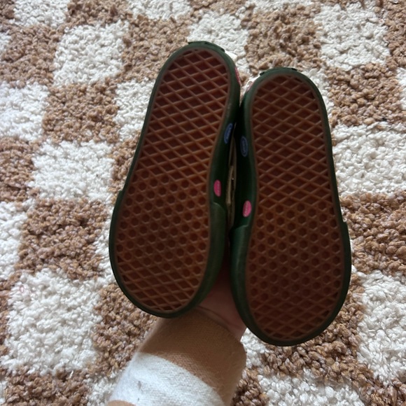 Avocado Vans - Picture 2 of 3